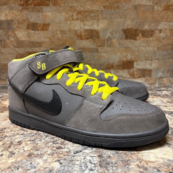 Nike SB Dunk Mid Batman Size 11.5 - Picture 1 of 9